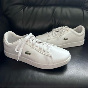 Lacoste Women's Carnaby Sneakers size 8.5
